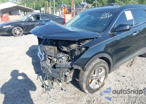 2017 Hyundai Santa Fe Sport 2.4L z USA, uszkodzony, nr VIN 5NMZU3LB8HH031180